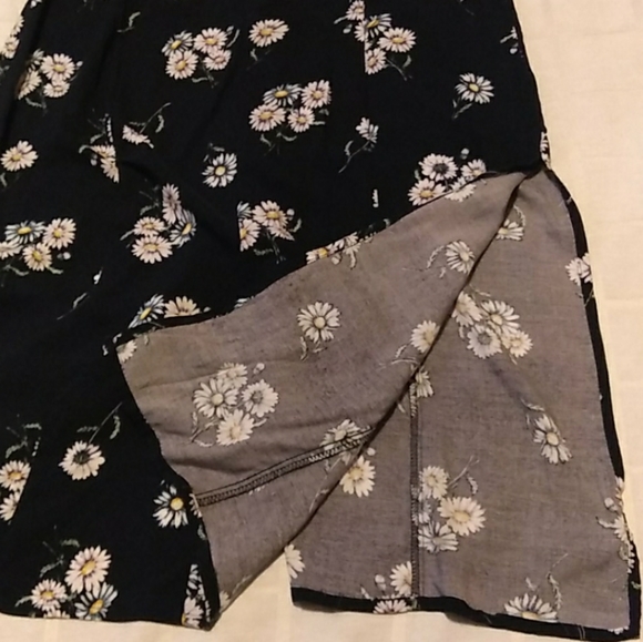 NWT H&M Divided ButtonDown Daisy FloralPrint Skirt - Picture 8 of 12